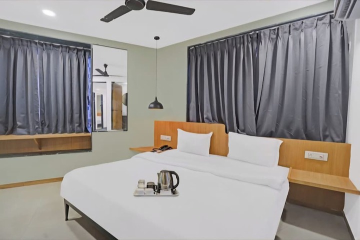 Room 12 of 14