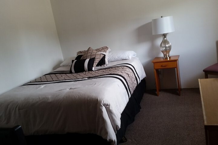 Room 13 of 36