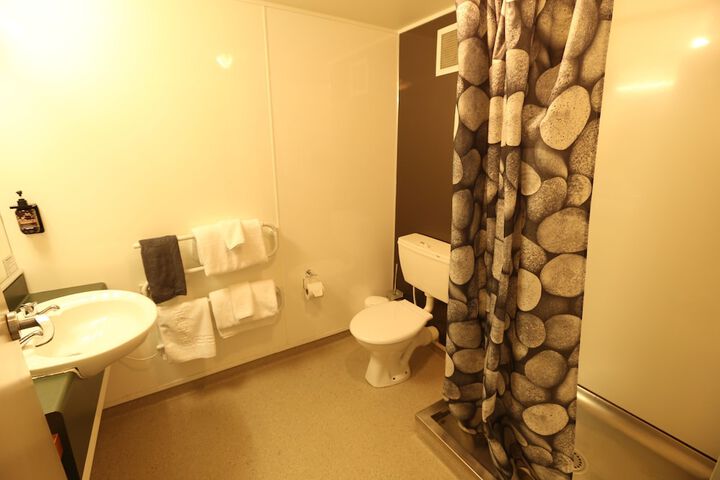 Room 43 of 78
