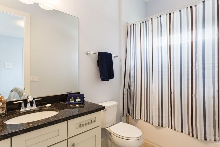 Room 10 of 36