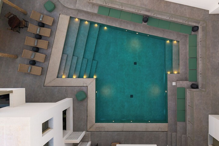 Pool 59 of 95