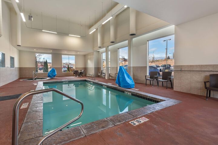Pool 60 of 91