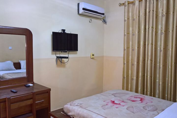 Room 30 of 67