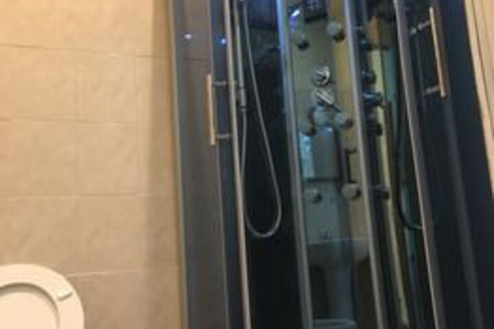 Room 2 of 22