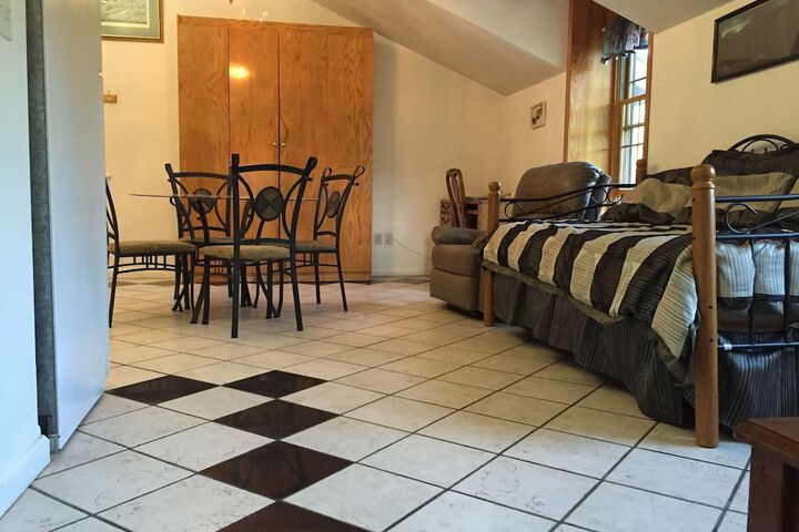 Room 13 of 68