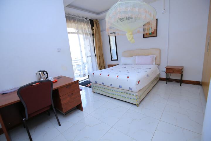Room 20 of 29