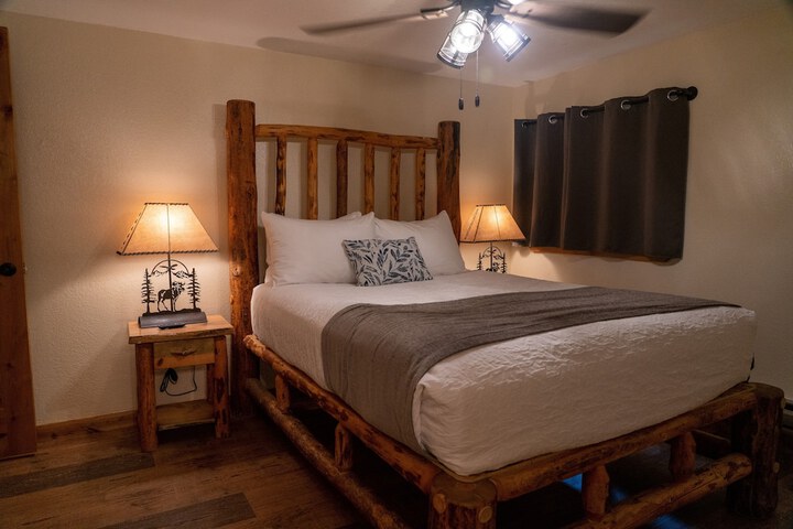 Room 33 of 137