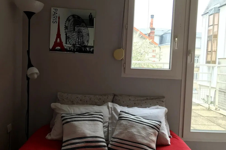 Room 4 of 14