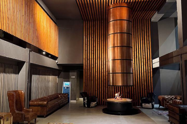Hotel Interior 7 of 92