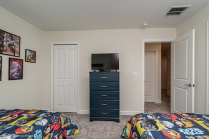 Room 52 of 62