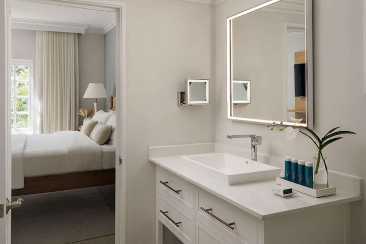 Room 60 of 121