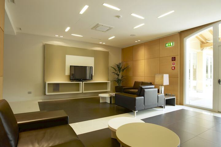 Guest Lobby