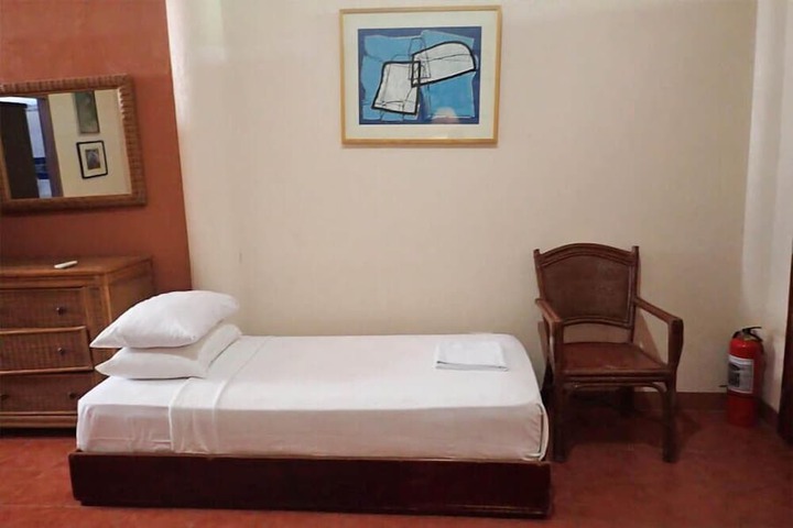 Room 38 of 92