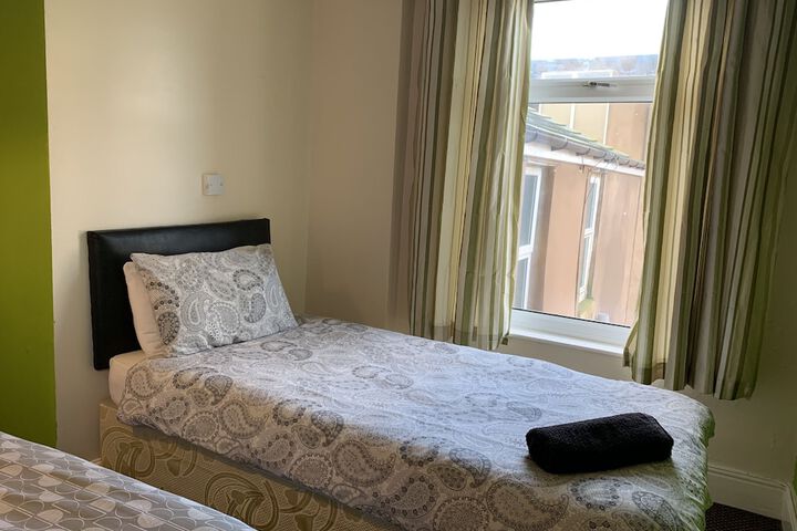 Room 6 of 23