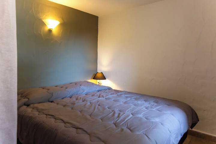 Room 5 of 40