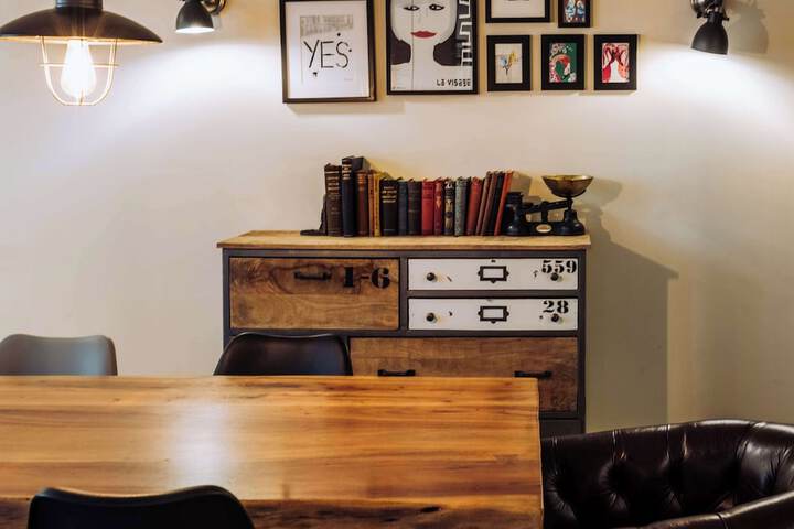 Room 12 of 42