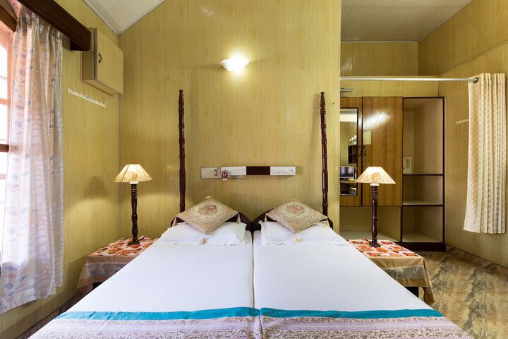 Room 13 of 50