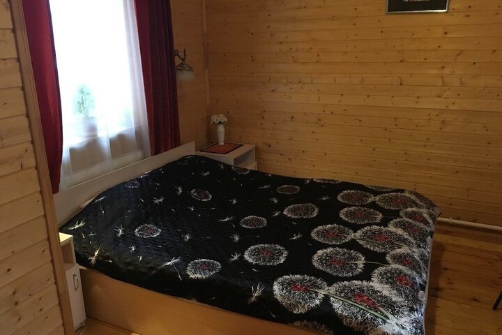 Room 17 of 46
