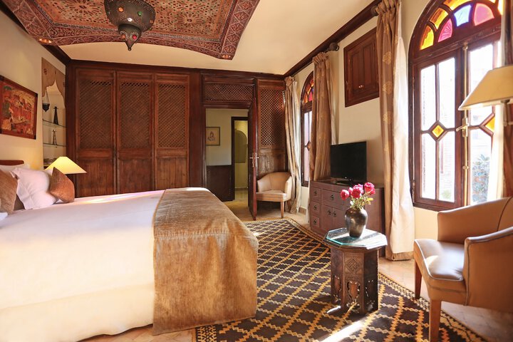Room 3 of 93