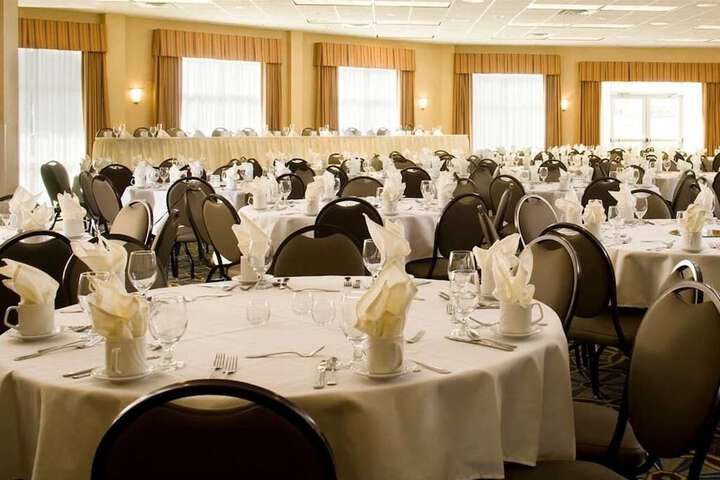 Banquet hall