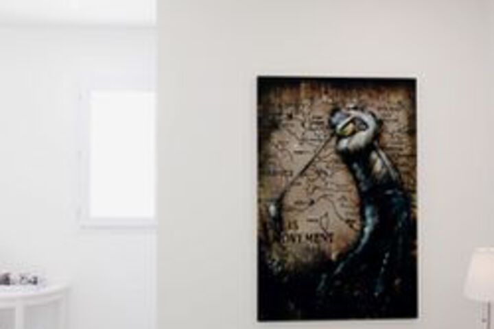 Room 13 of 35