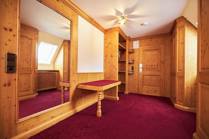 Room 13 of 59