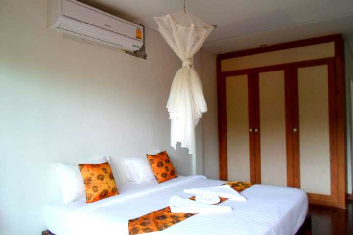 Room 9 of 51