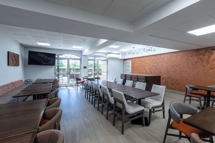 Breakfast area