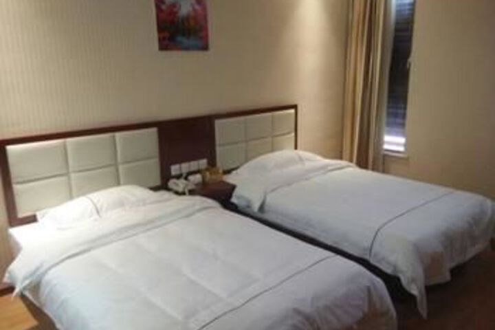 Room 2 of 7