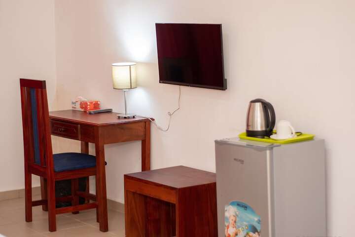 Room 9 of 23