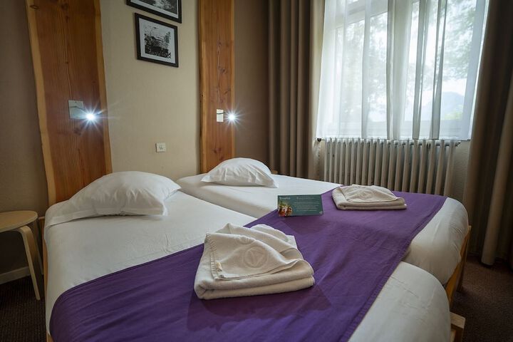 Room 10 of 71