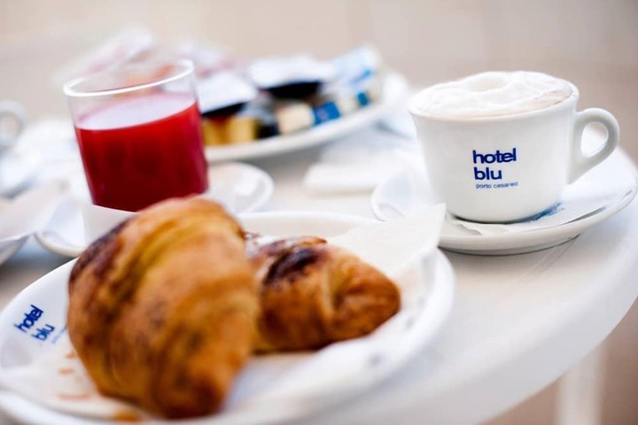 Breakfast/Coffee Service 19 of 25