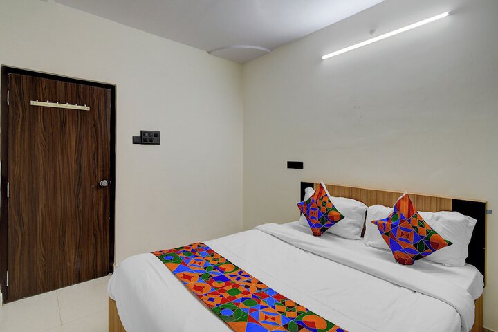 Room 17 of 24