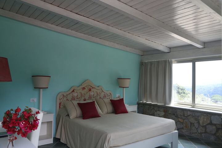 Room 10 of 40
