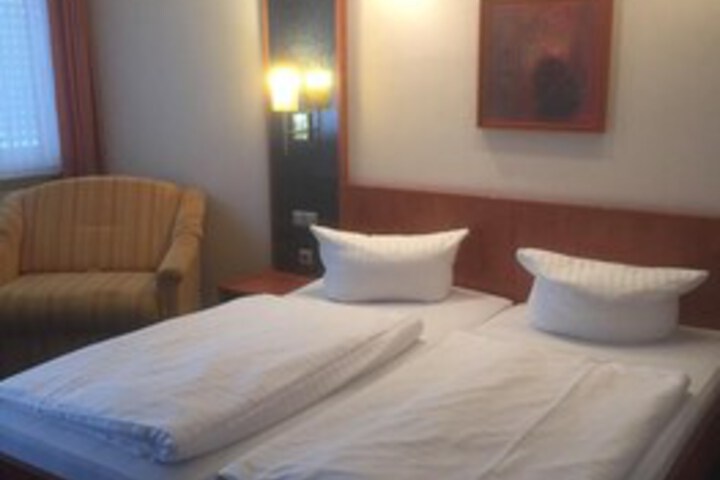 Room 46 of 50