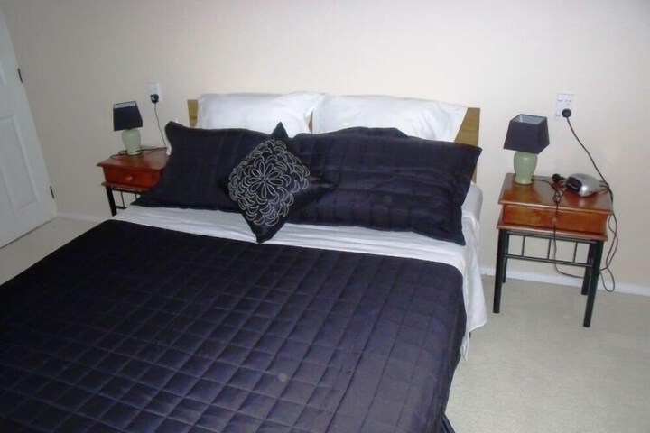 Room 3 of 6