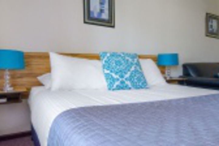 Room 185 of 204