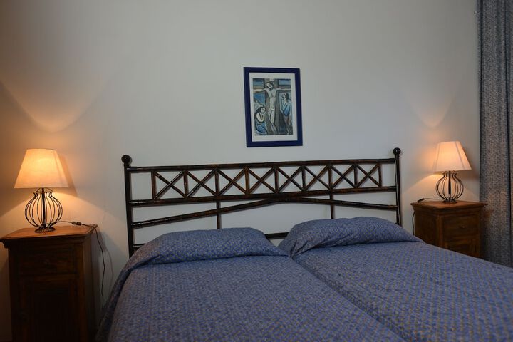 Room 4 of 47