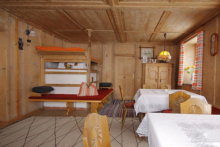 Room 2 of 15