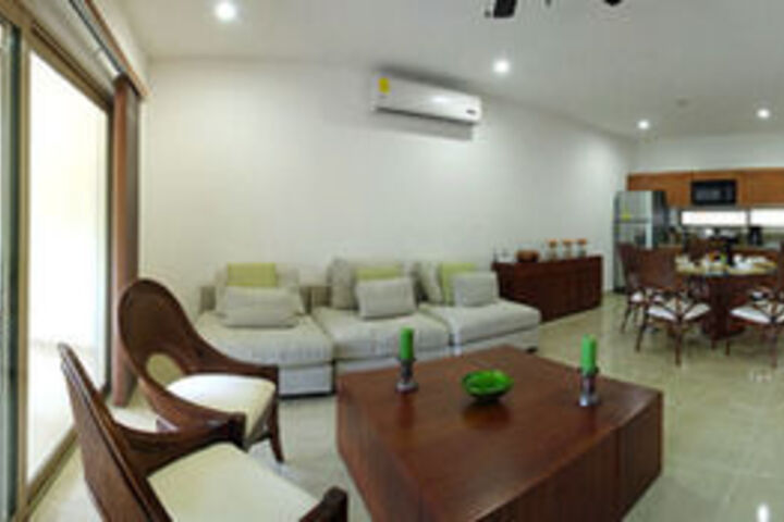 Room 9 of 17