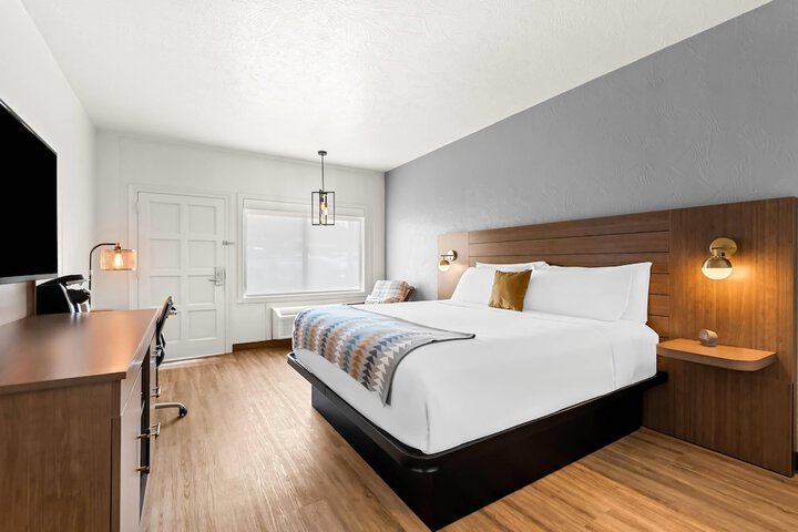 Room 10 of 49