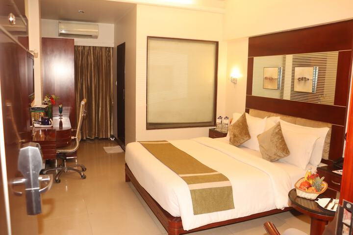 Room 11 of 54