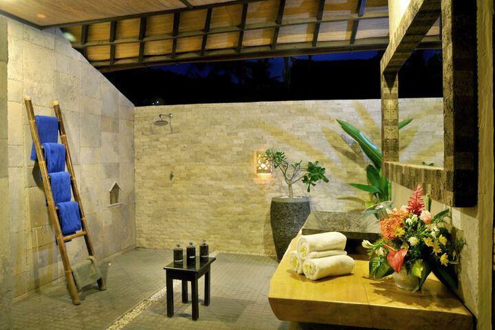 Relaxing Spa