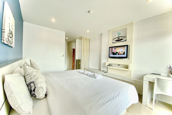 Room 7 of 43