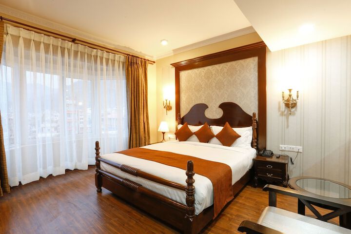 Room 9 of 85