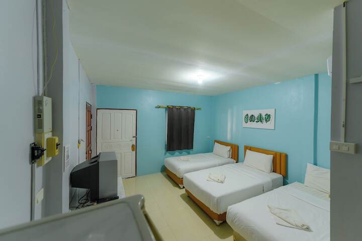 Room 17 of 97