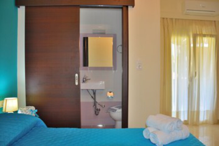 Room 29 of 29