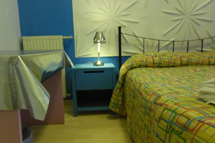 Room 26 of 37