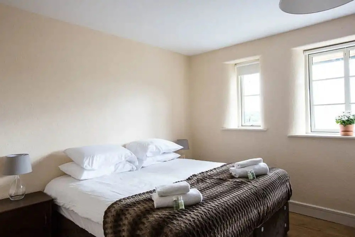 Room 3 of 14