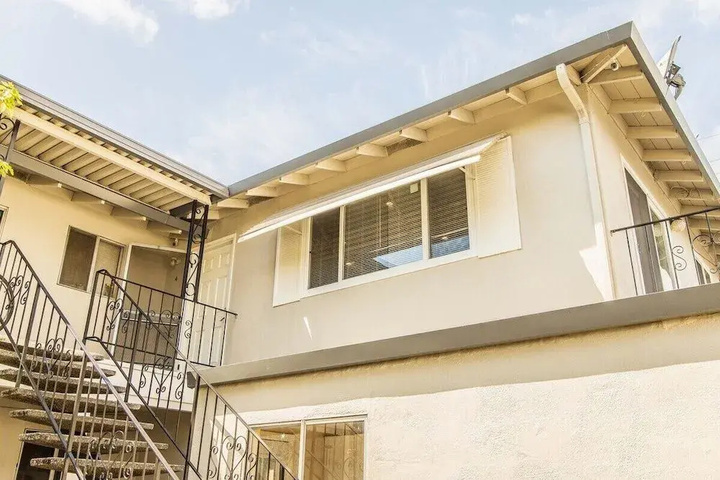 Exterior of Updated 2 Bedroom in San Jose